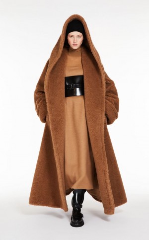CAMEL MaxMara Oversized Teddy Wrap Coats | MMR593828
